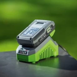 LUX 20 V Li-Ion Akku 1 PowerSystem 2 Ah 11 LUX 20 V Li-Ion Akku 1 PowerSystem 2 Ah -Garten Welt Verkauf 4007871960514 A 01